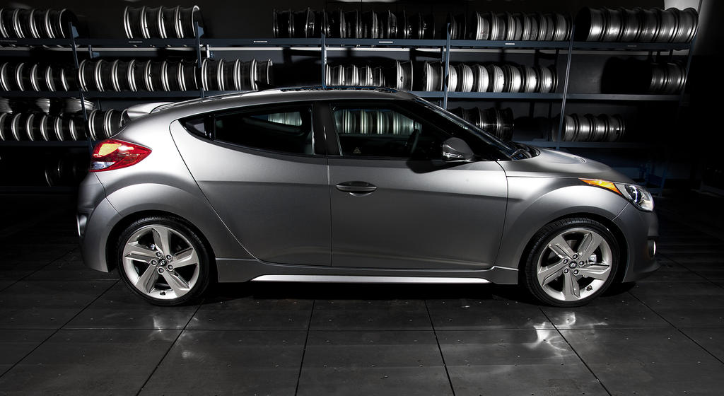 2013-Hyundai-Veloster-Turbo-side.jpeg