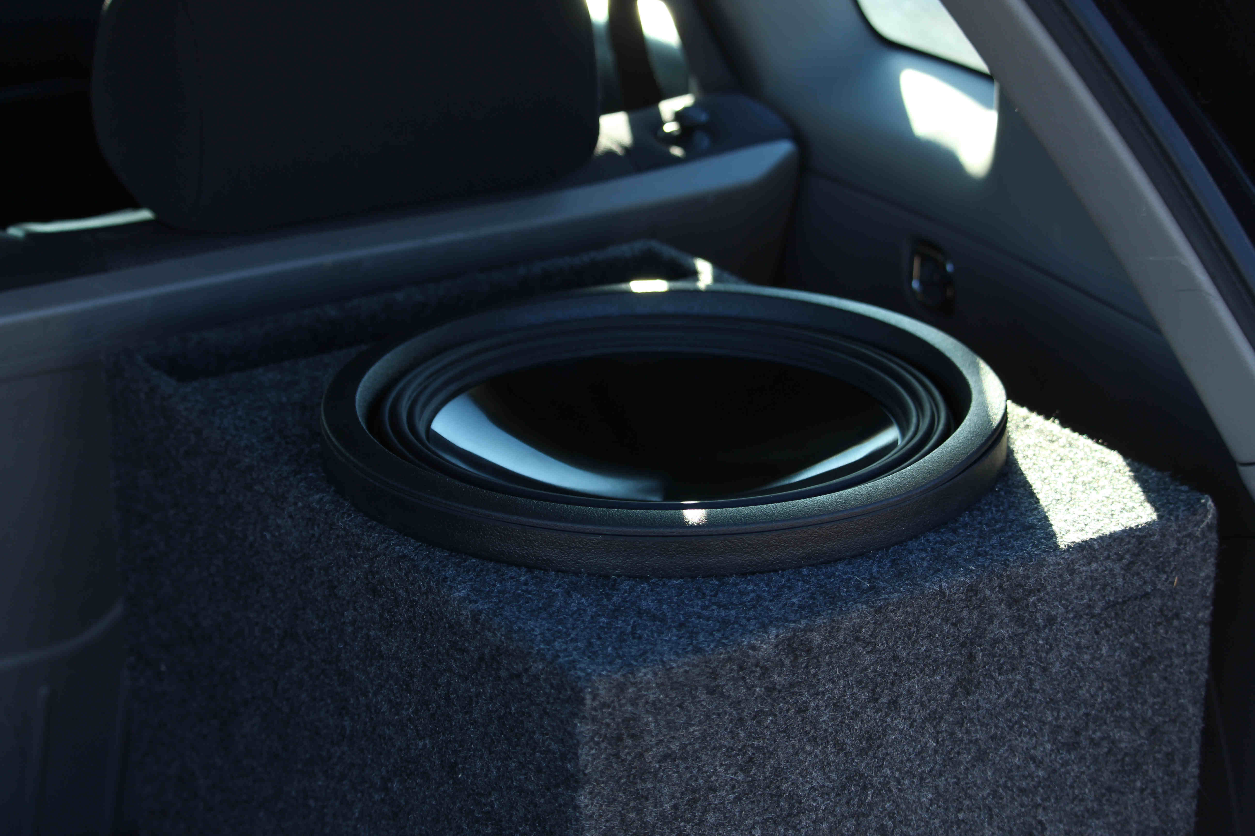 subwoofer in box