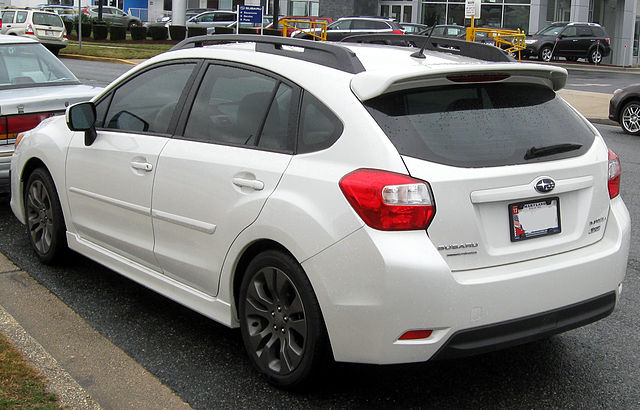 640px-2012_Subaru_Impreza_Sport_--_02-29-2012_rear.JPG