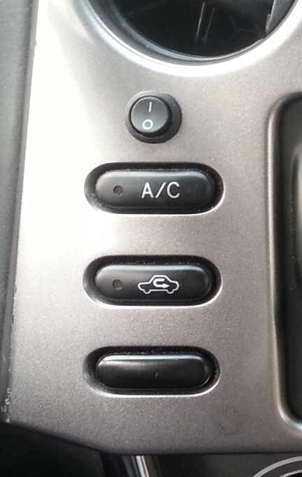 The on/off switch above the A/C button comes with the is31 and turns the modular on or off.