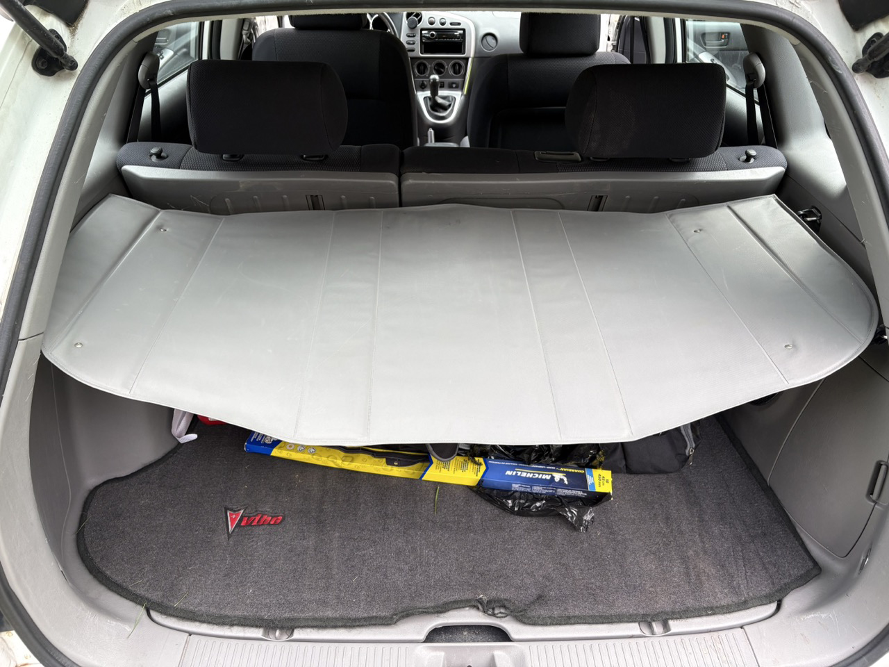 05_Vibe_Hatch Open with Cover.jpg