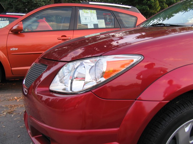 05 with shiny headlight surround and 'smooth' nose.